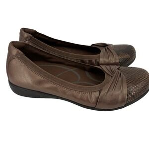 Aravon Andrea Bronze Leather Slip On Loafer Comfort Shoes Size 7.5